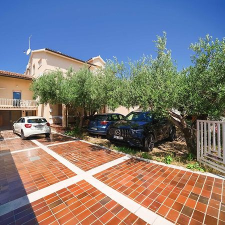 Apartment&Rooms Mrkovic Vodice Buitenkant foto