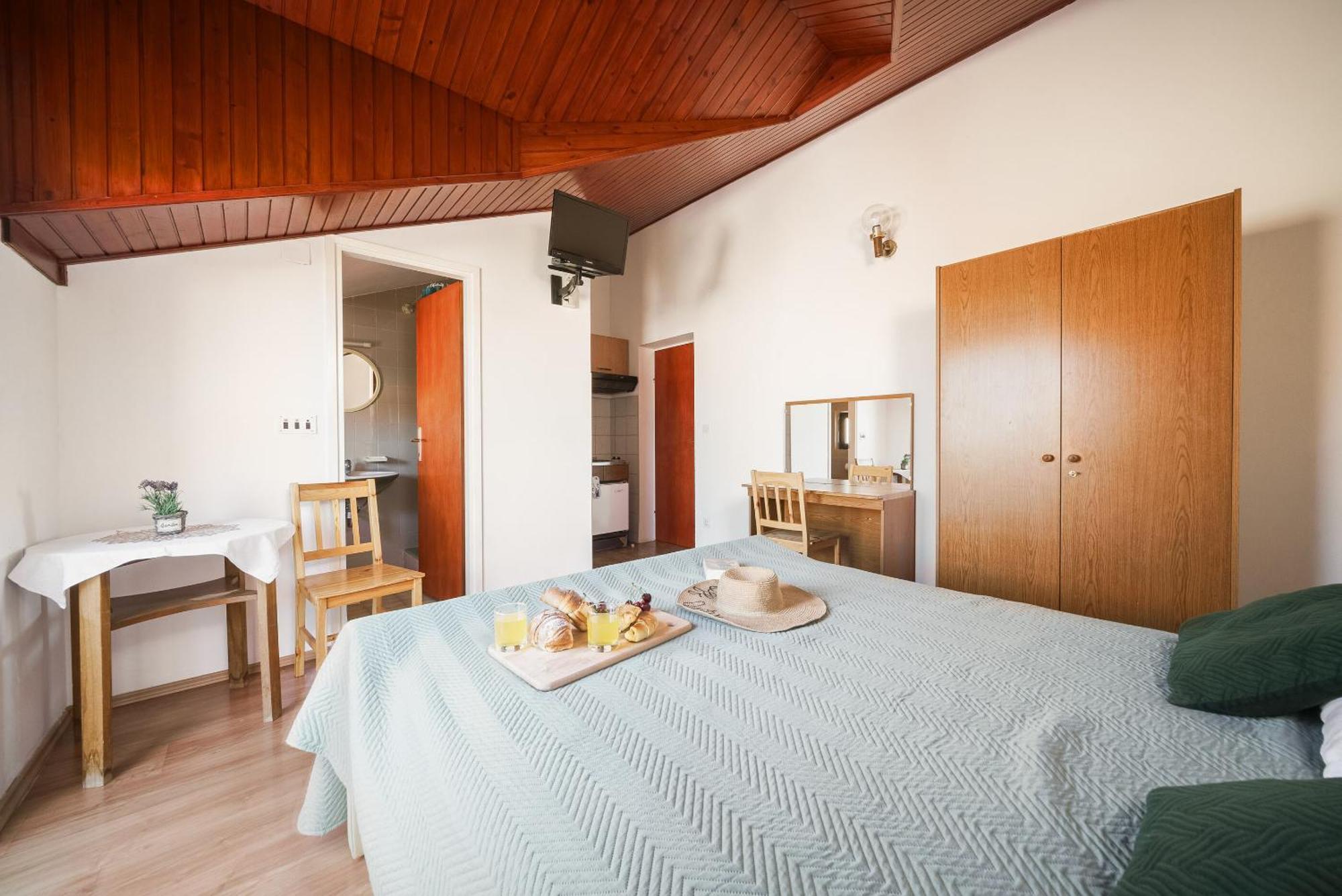 Apartment&Rooms Mrkovic Vodice Buitenkant foto