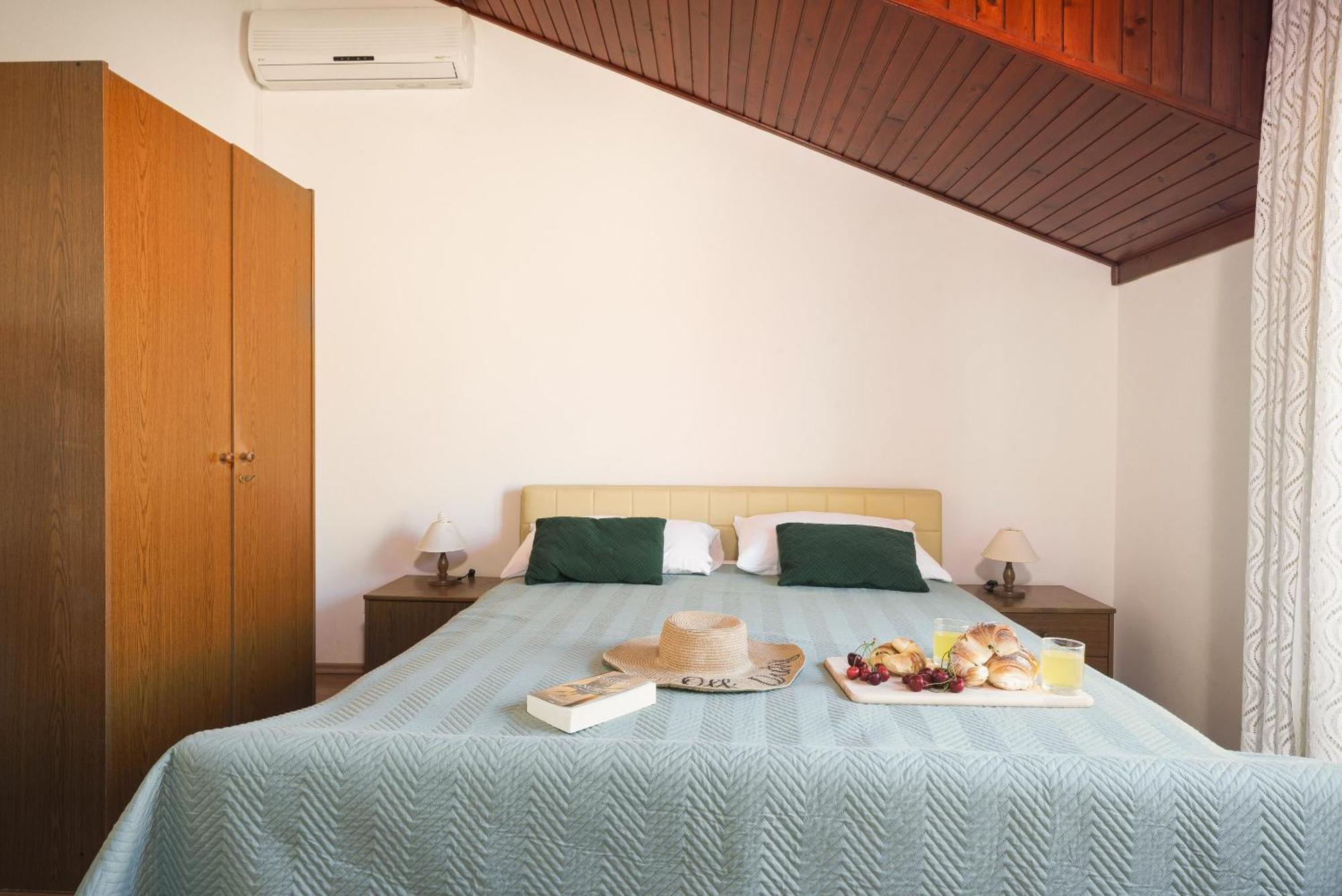 Apartment&Rooms Mrkovic Vodice Buitenkant foto