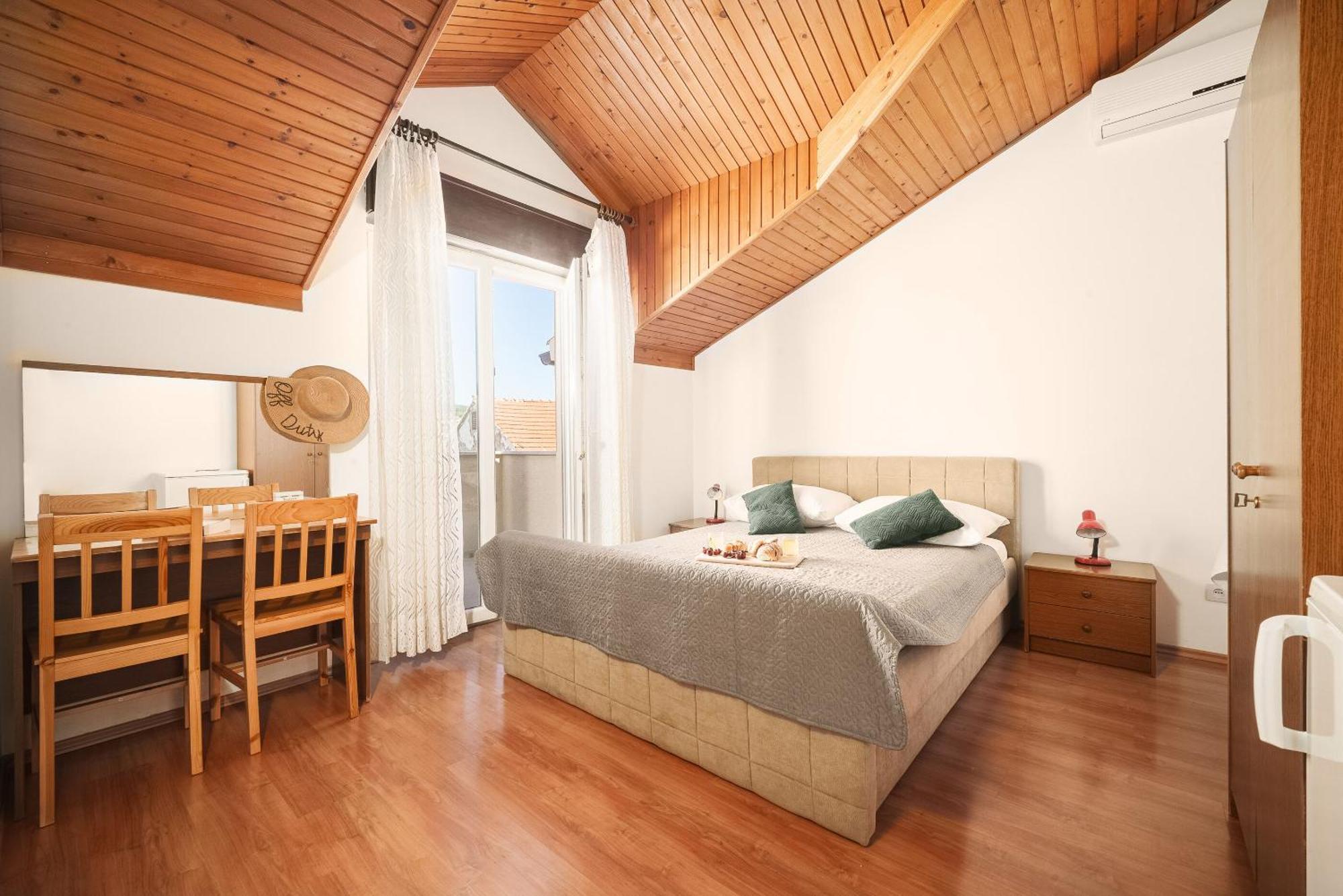Apartment&Rooms Mrkovic Vodice Buitenkant foto